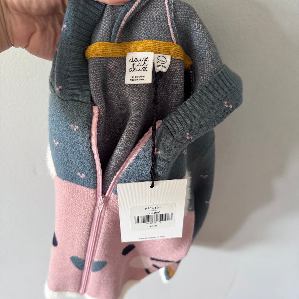 Deux par deux / Grey x pink cat knit zip up / 24M