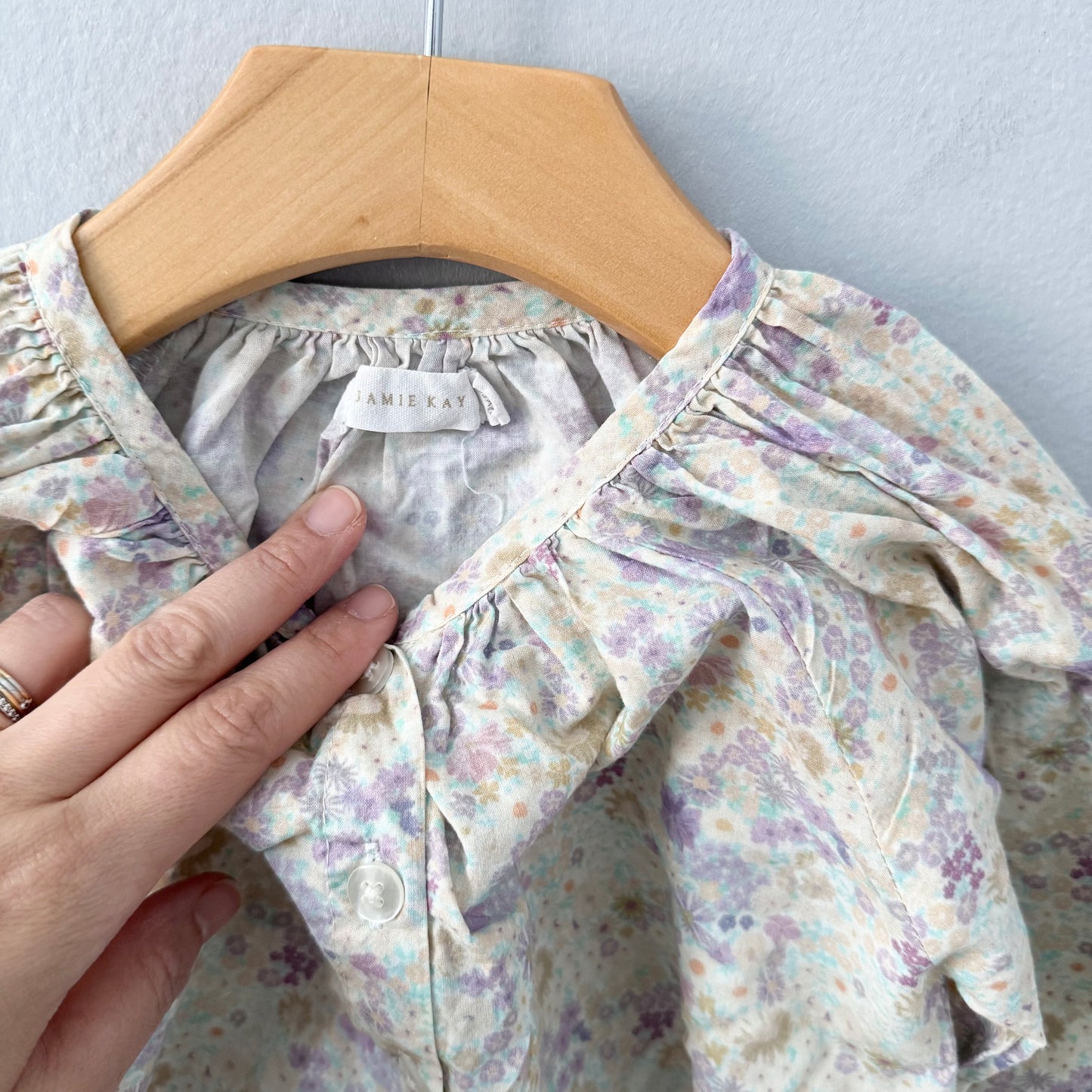Jamie Kay / Blouse fleurie / 2A