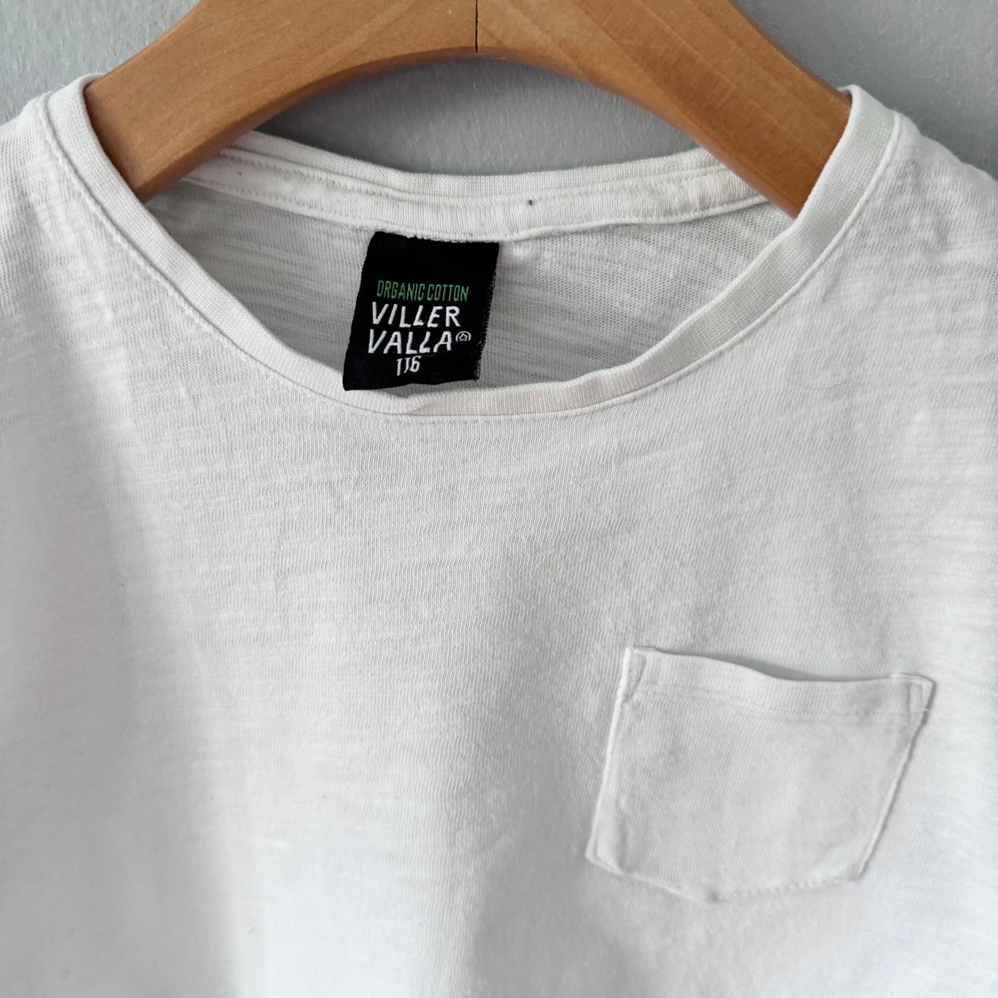 Viller Valla / White organic cotton T-shirt / 116(5Y)