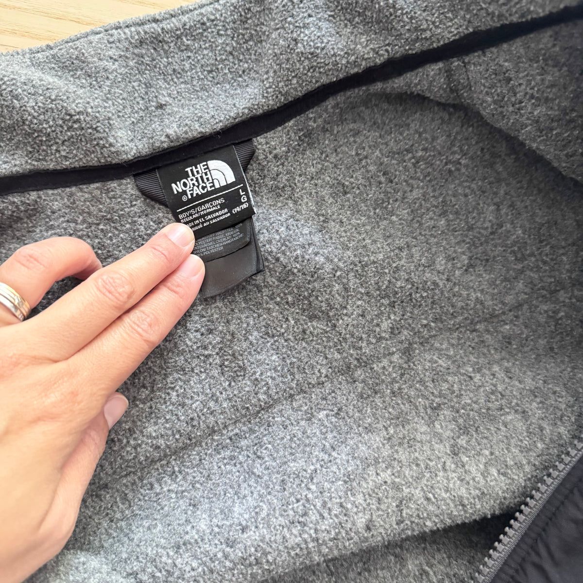 The North Face / Black x grey fleece zip up / 14-16Y