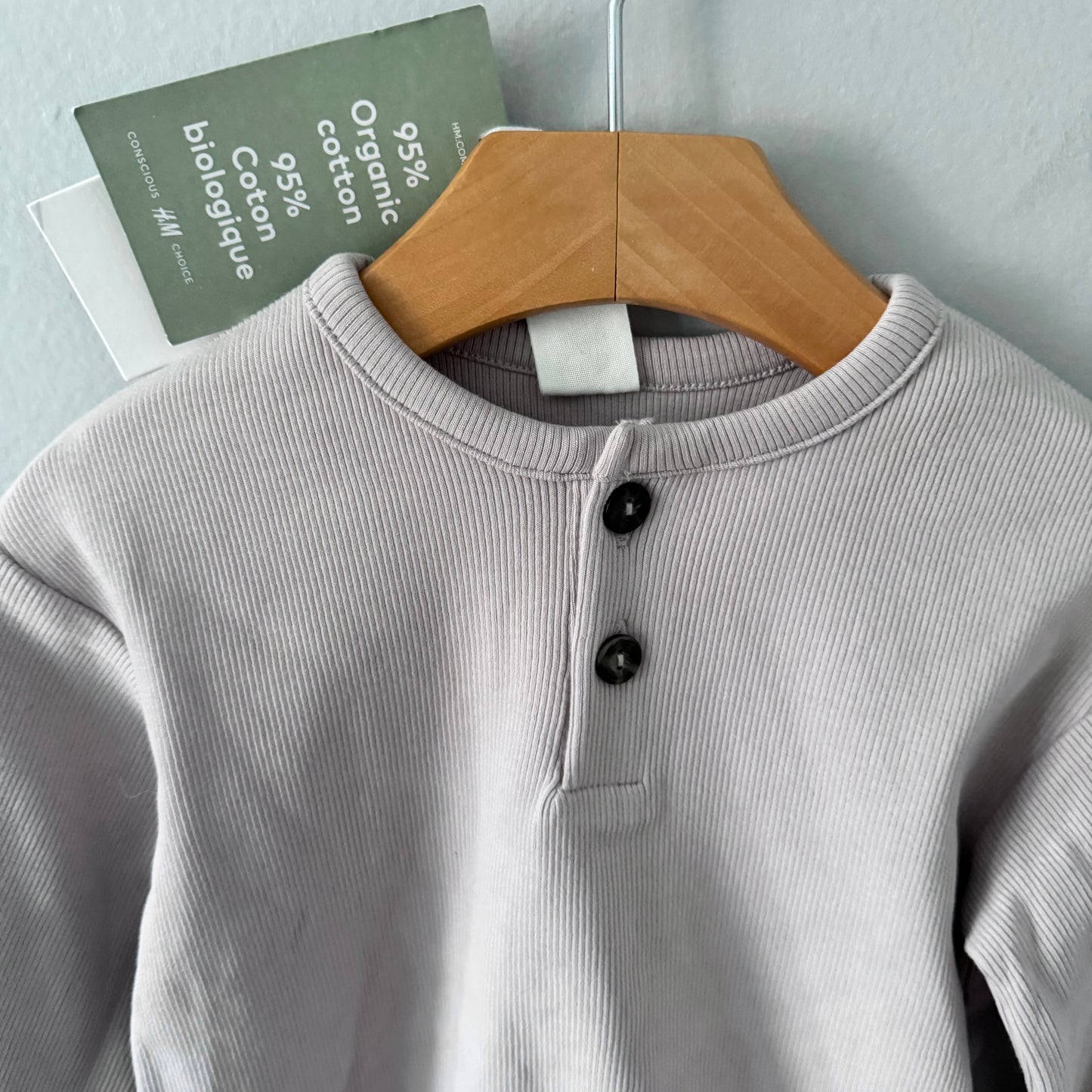 H&M / T-shirt côtelé à manches longues gris clair / 12-18 mois - Neuf avec étiquette