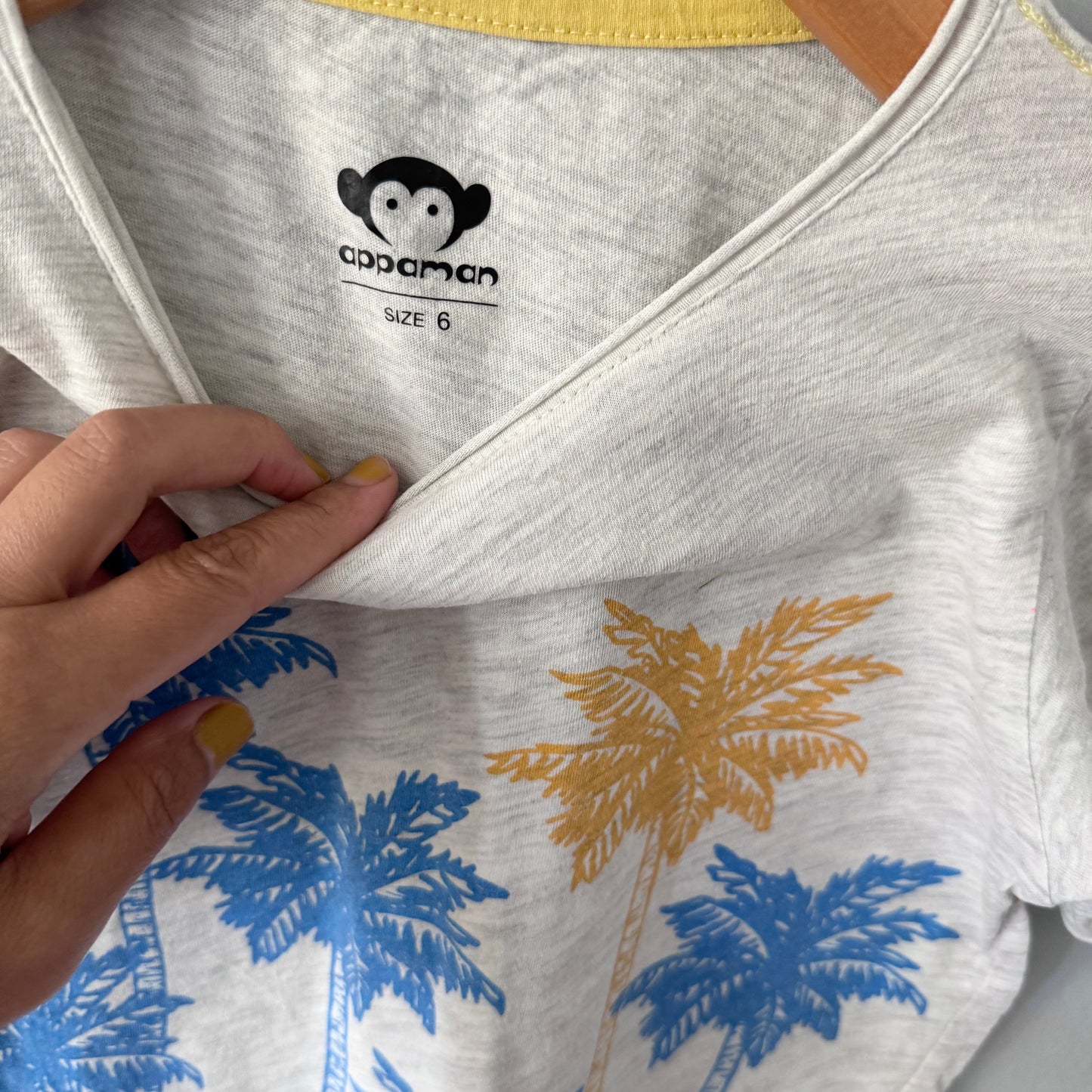 Appaman / Light grey x palm tree t-shirt / 6Y