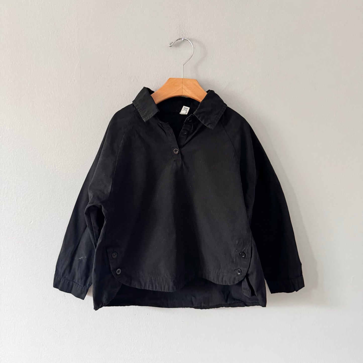 No brand / Black oversized shirt / 4-5Y