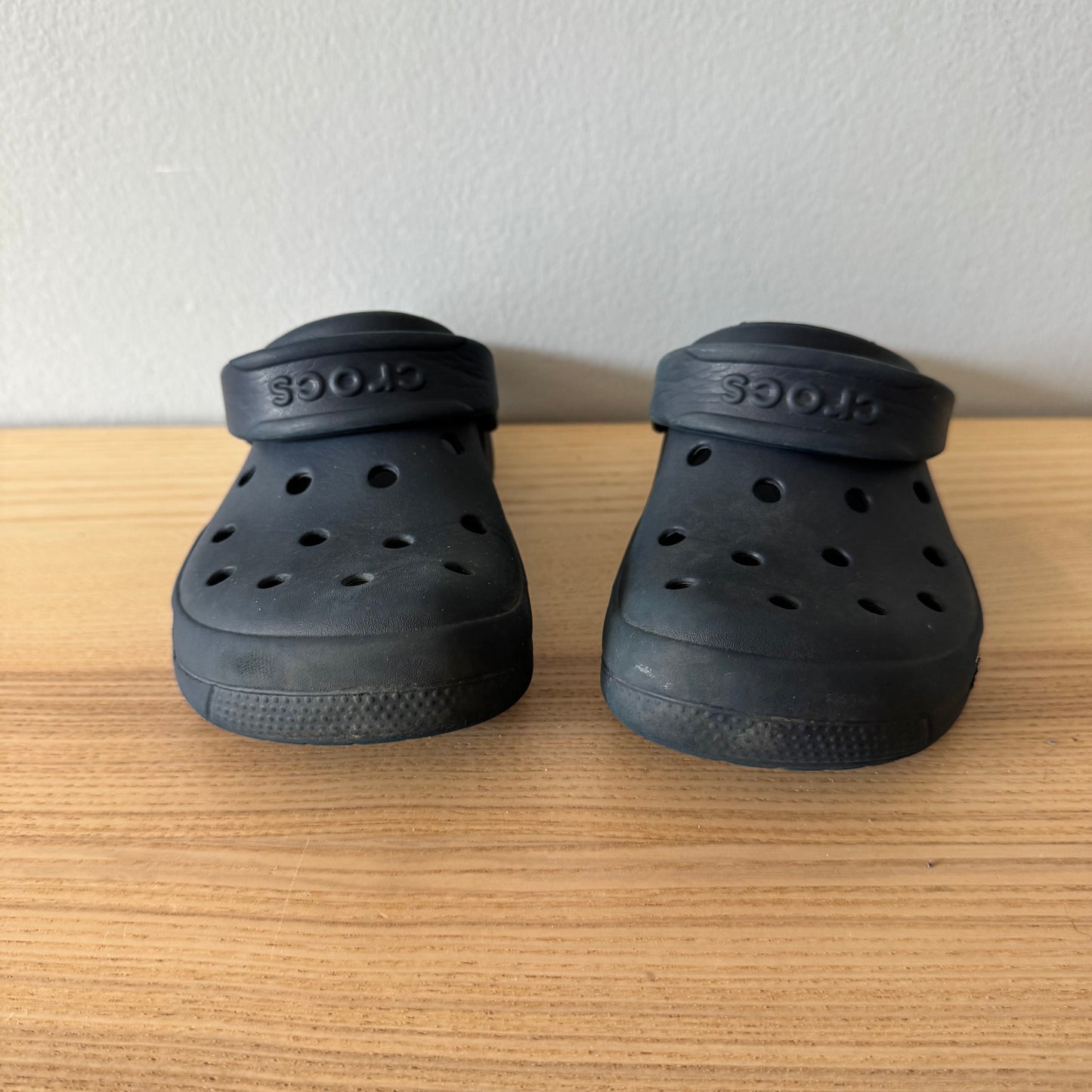 Crocs / Sandals / J3