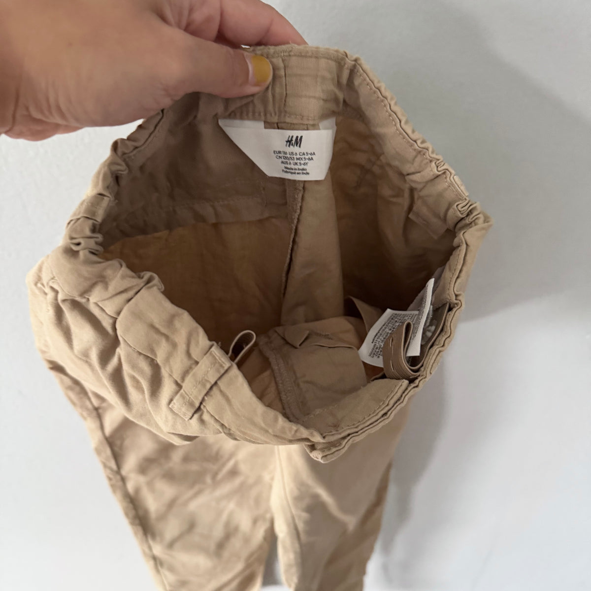 H&M / Beige chino pants / 5-6Y