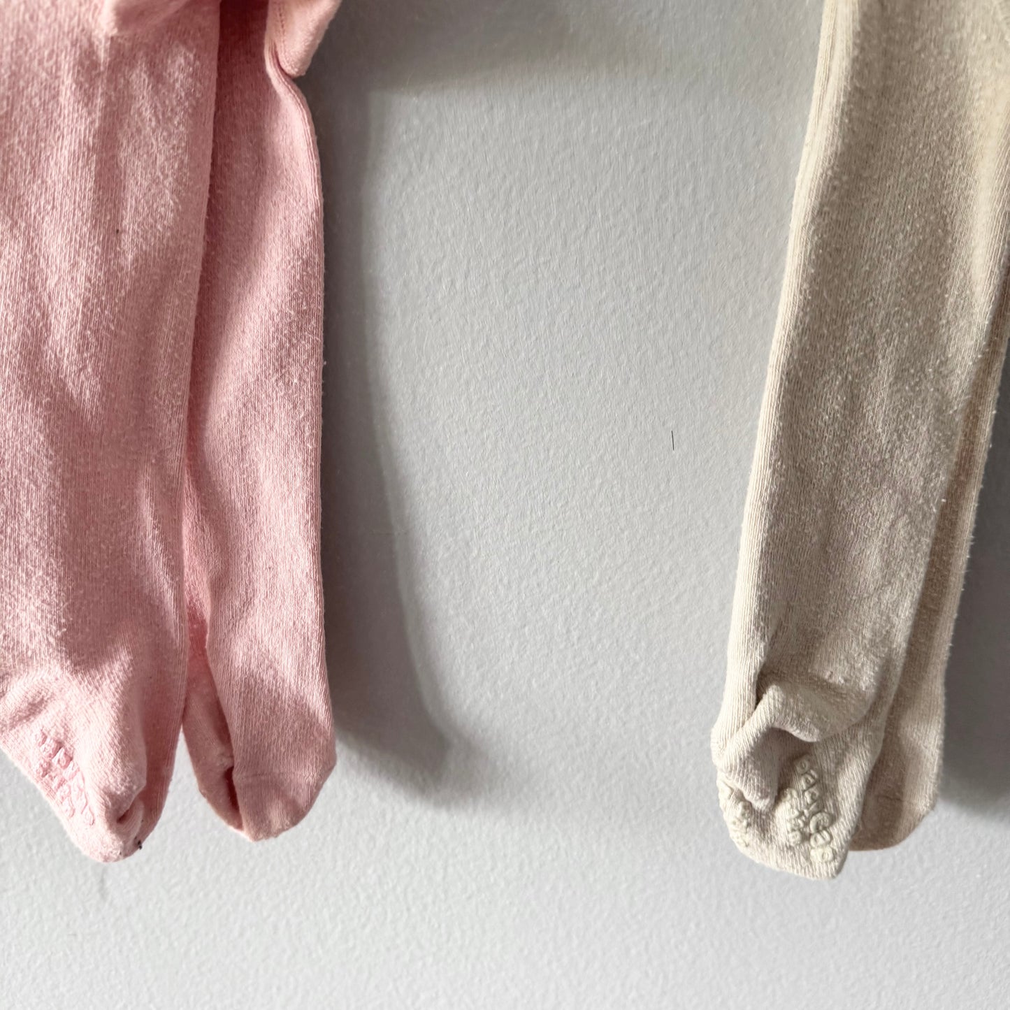 Gap / 2 tights / 6-12M