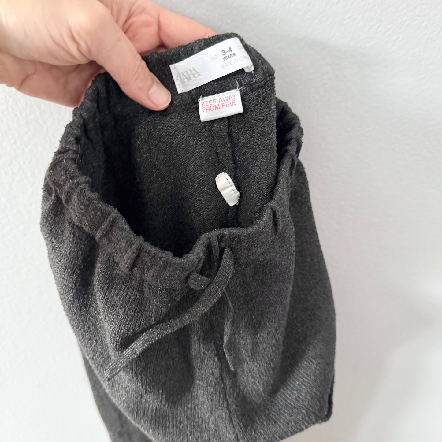 Zara / Charcoal grey knit pants / 3-4Y