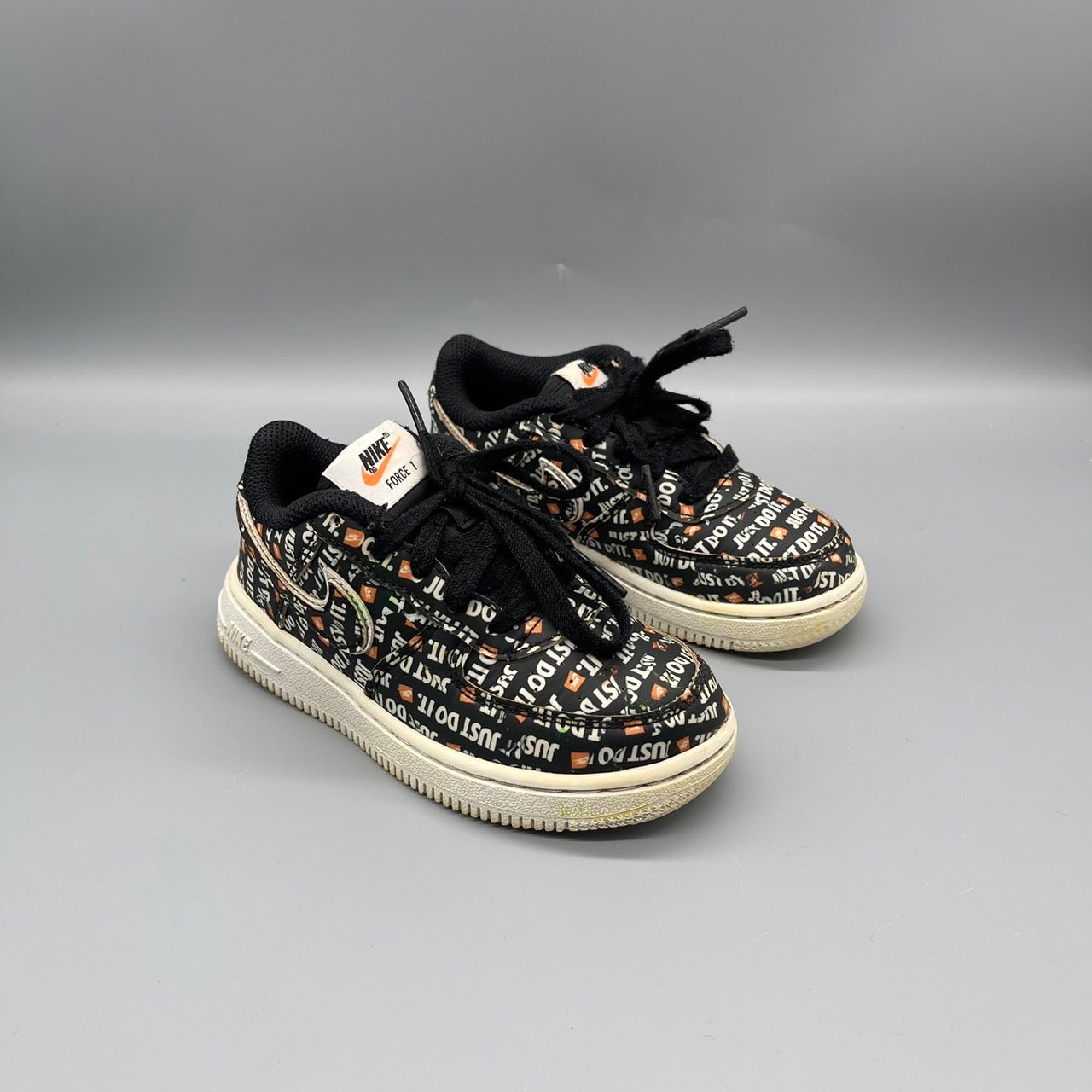 Nike / Air Force 1 LU1 Kids Just Do It Black / Runner / US9