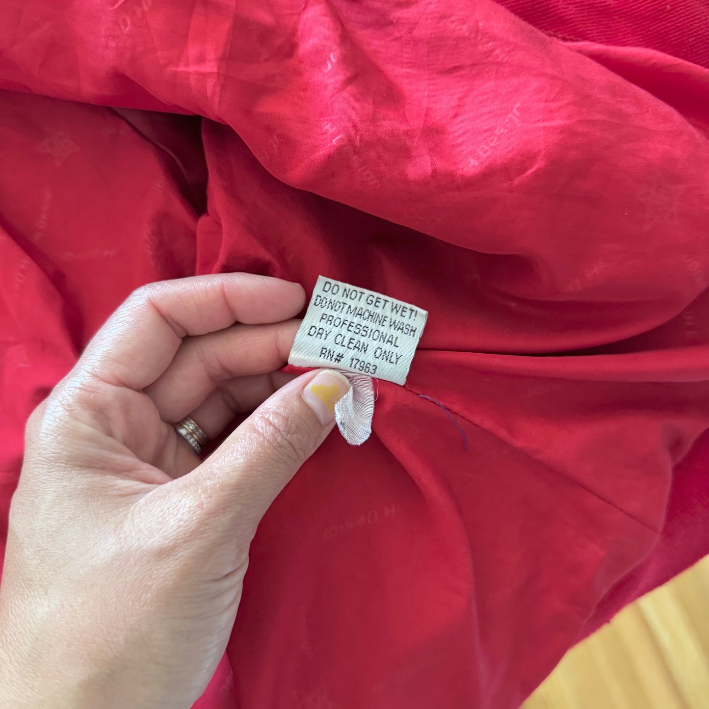 Vintage Skittles / Red jacket / 9-10Y