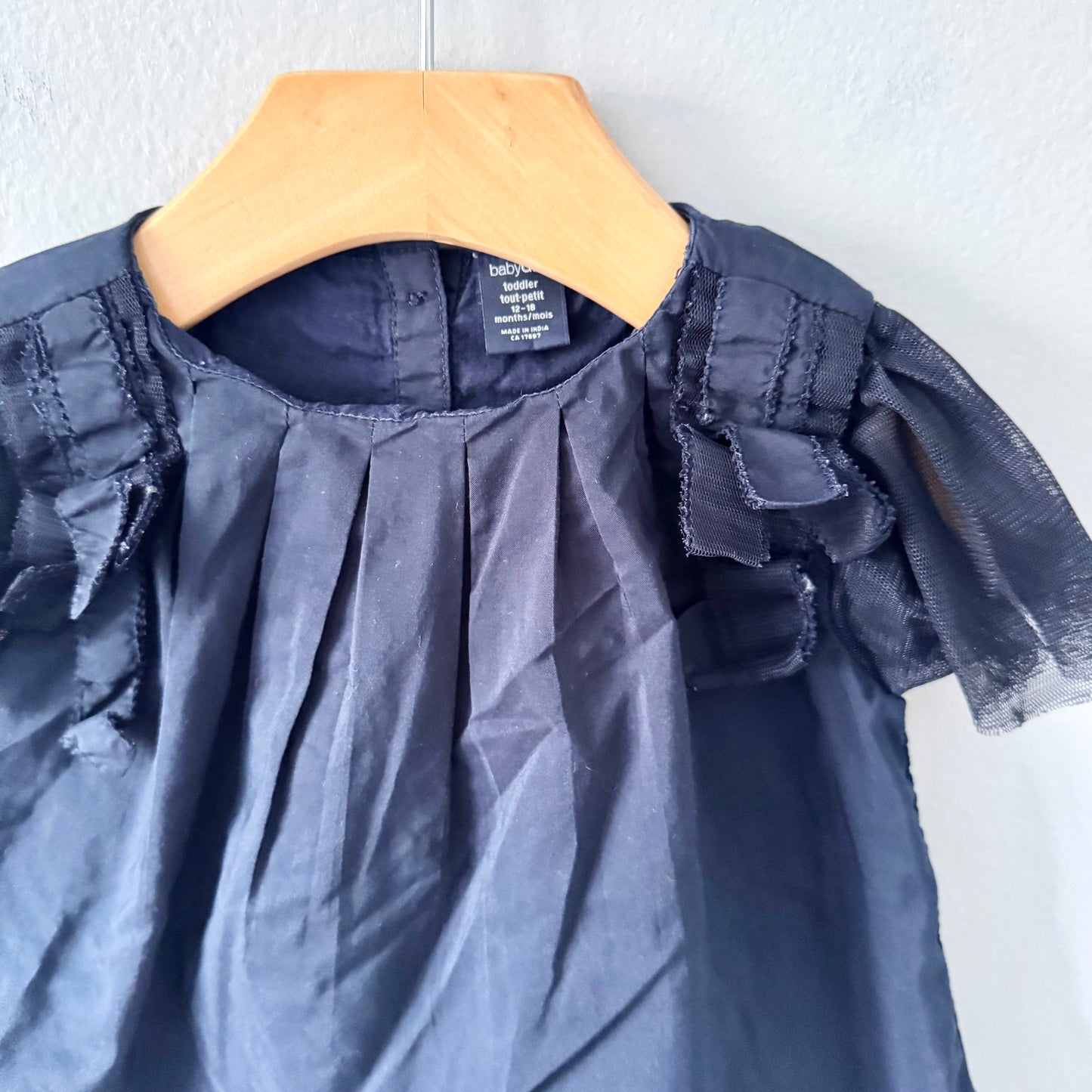 Gap / Dark navy chiffon shoulder blouse / 12-18M
