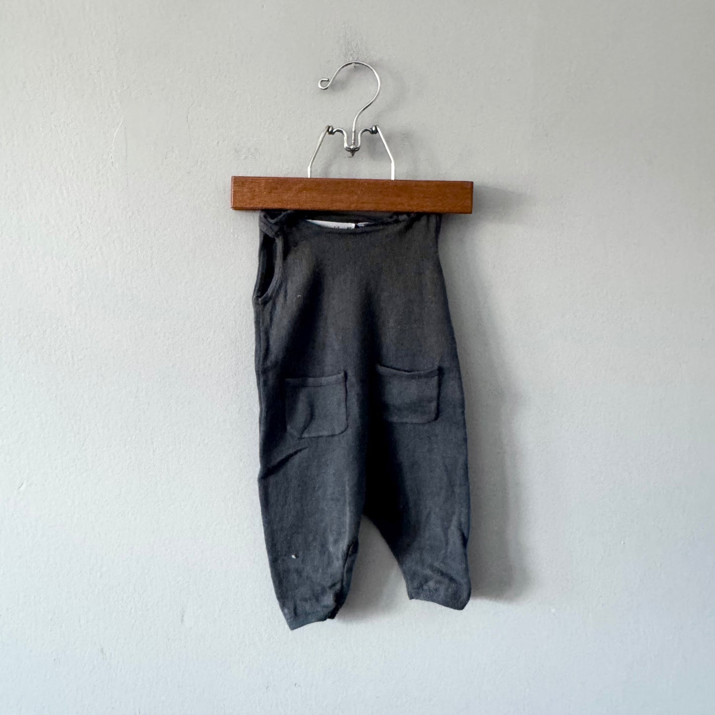 Zara / Dark grey knit overalls / 1-3M