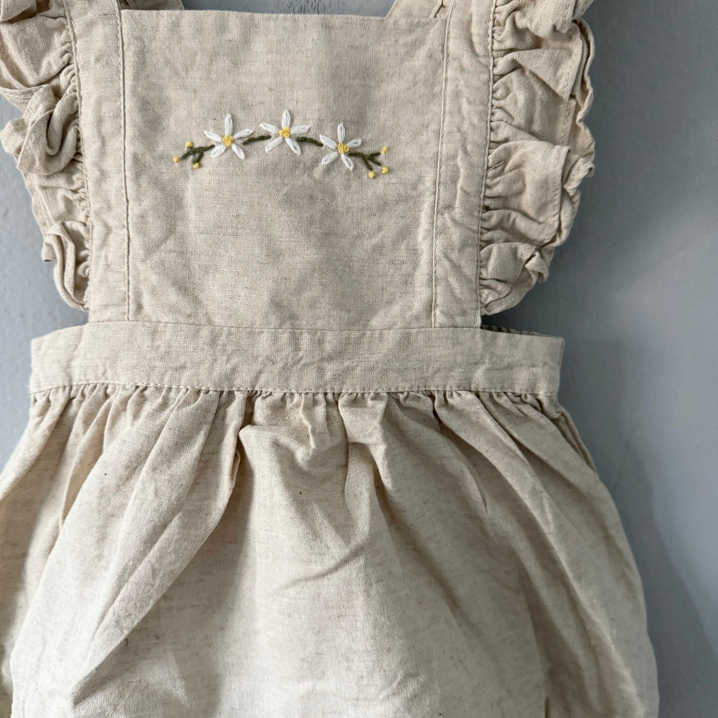 No brand / Beige ruffle tank bubble romper / 100cm(3-4Y)