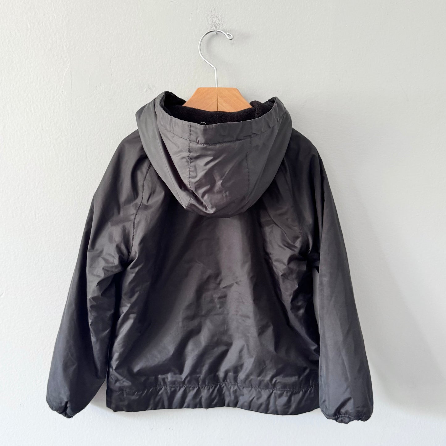 Nike / Black fleece lined jacket / 4-5Y