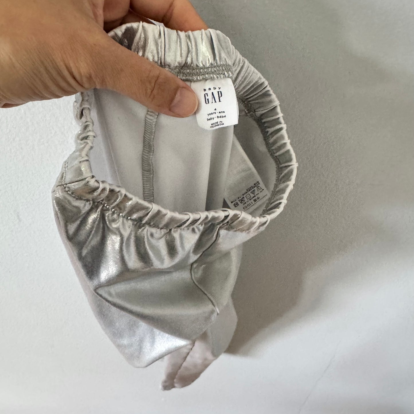 Gap / Silver leggings / 4Y