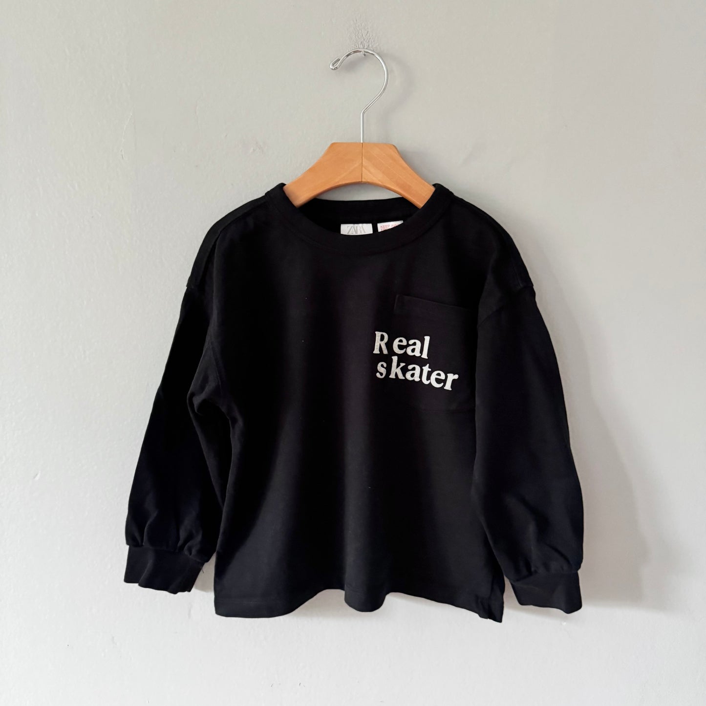 Zara / Black long sleeve / 5Y