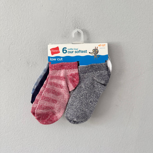 Hanes / 6 pack of socks / 4-5T - New with tag