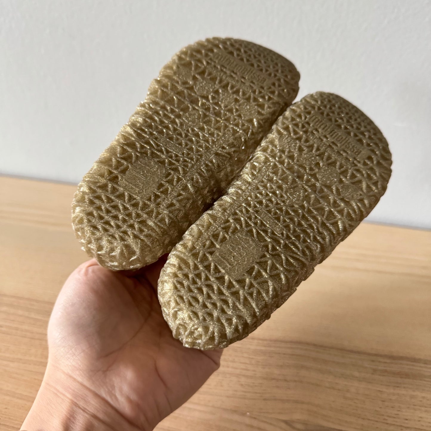 Mini Melissa  x Campana / Gold jelly shoes / US9