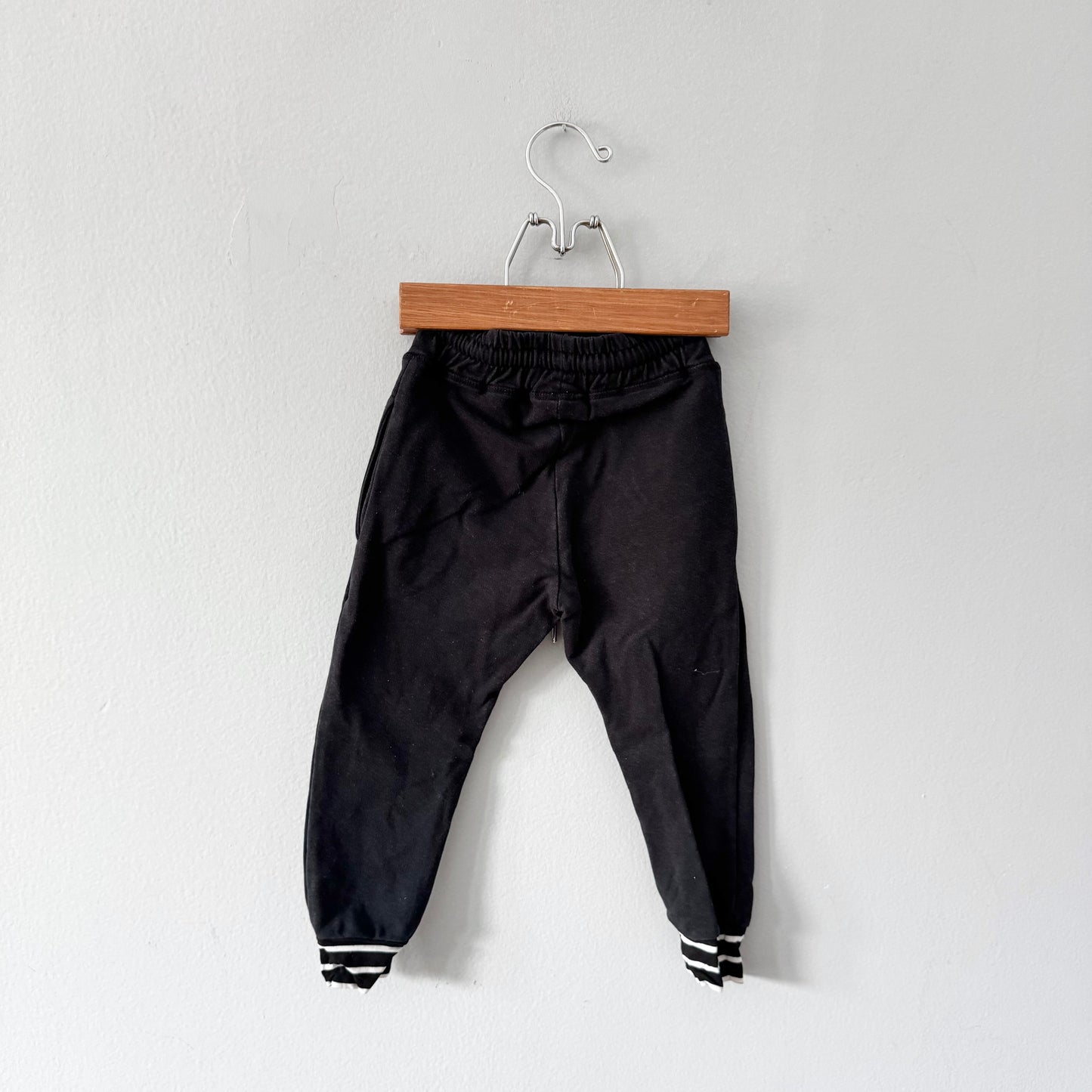 Whistle & Flute / Pantalon de jogging noir / 1-2 ans