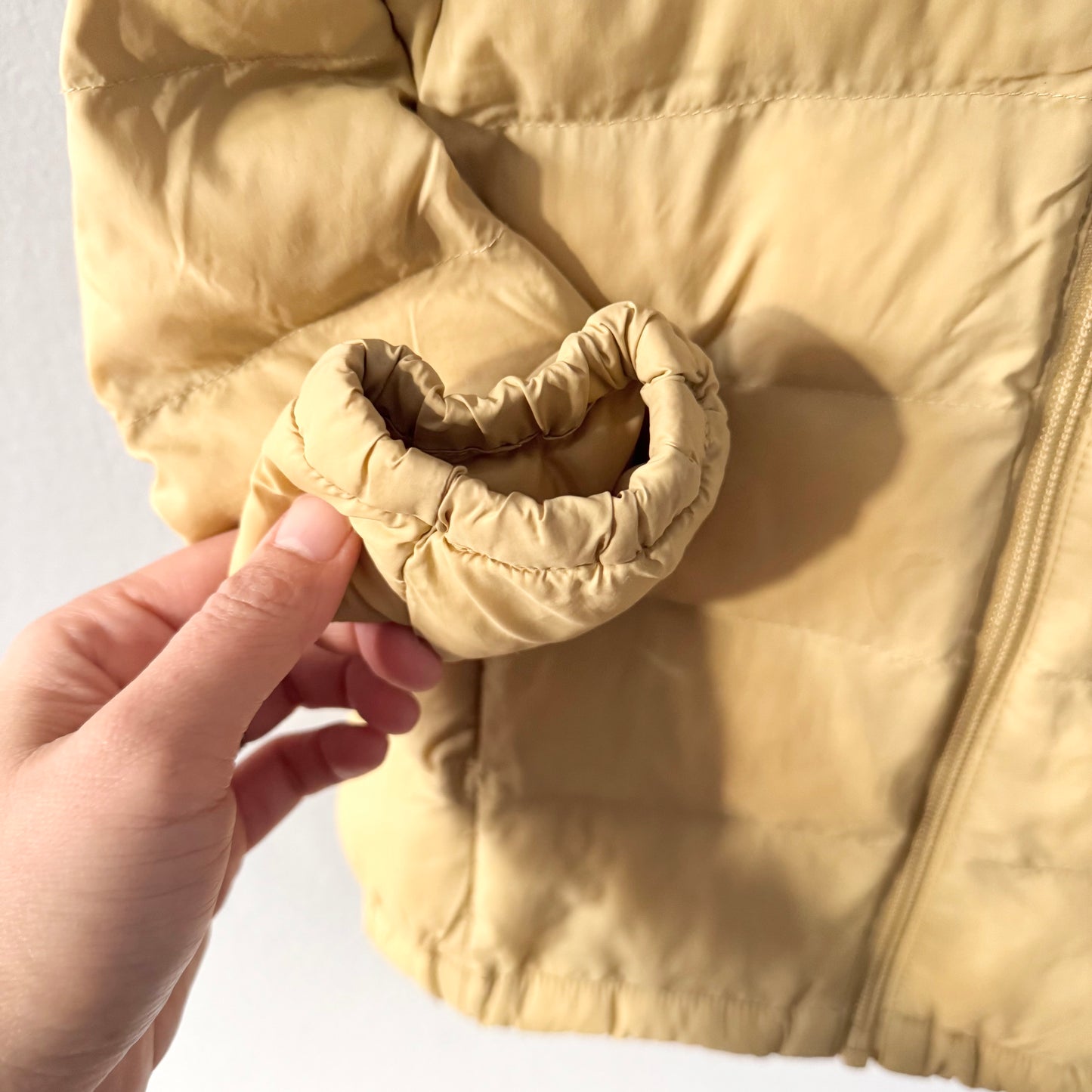 Uniqlo / Light puffer jacket - beige / 18-24M