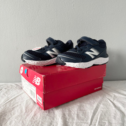 [Brand New] New Balance / Running Shoes / US7