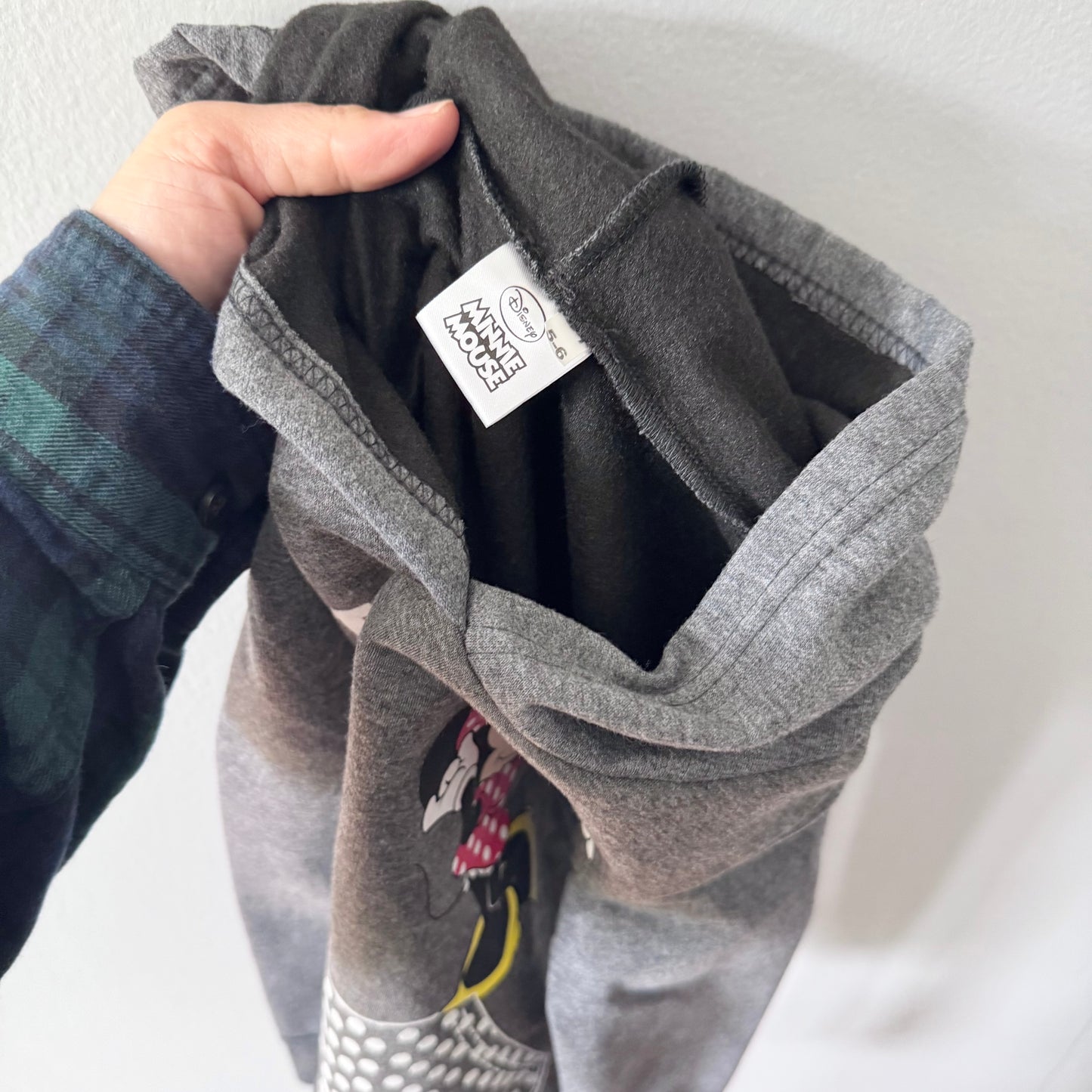 Disney / Dark grey Minnie hoodie / 5Y
