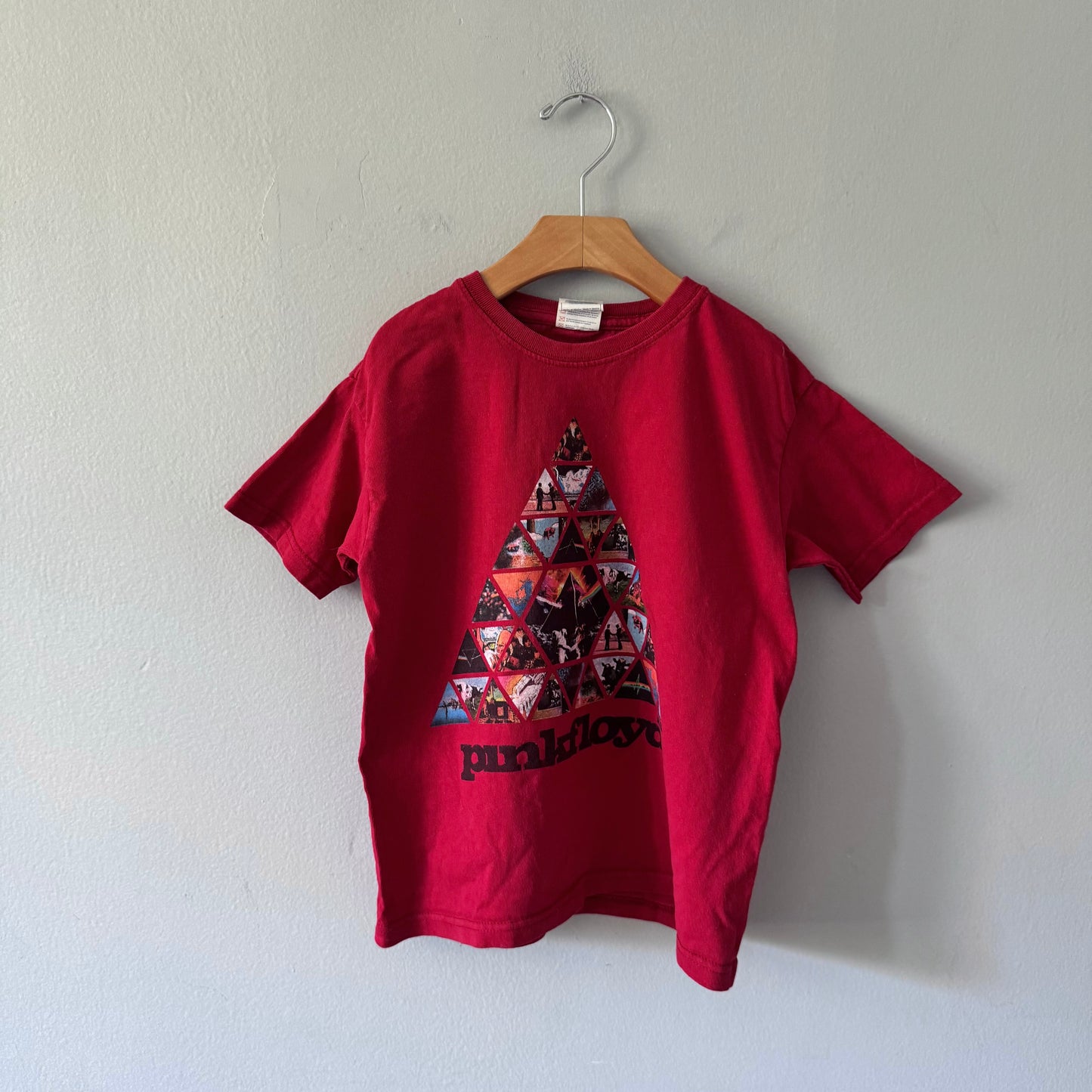 Pink Floyd / Red T-shirt / 7-8Y