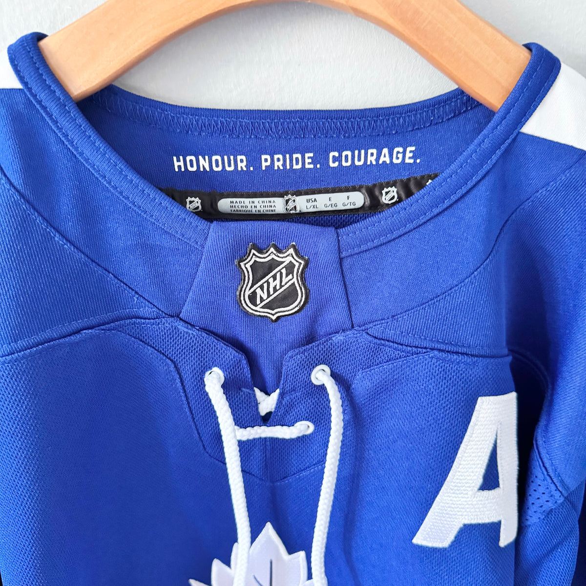 NHL / Toronto Maple Leafs jersey / Youth L/XL