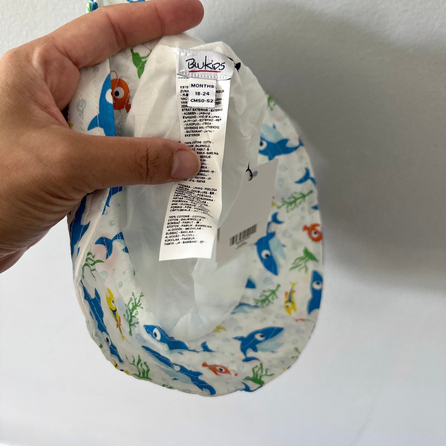 Blukids / White x shark bucket hat / 18-24M - New with tag