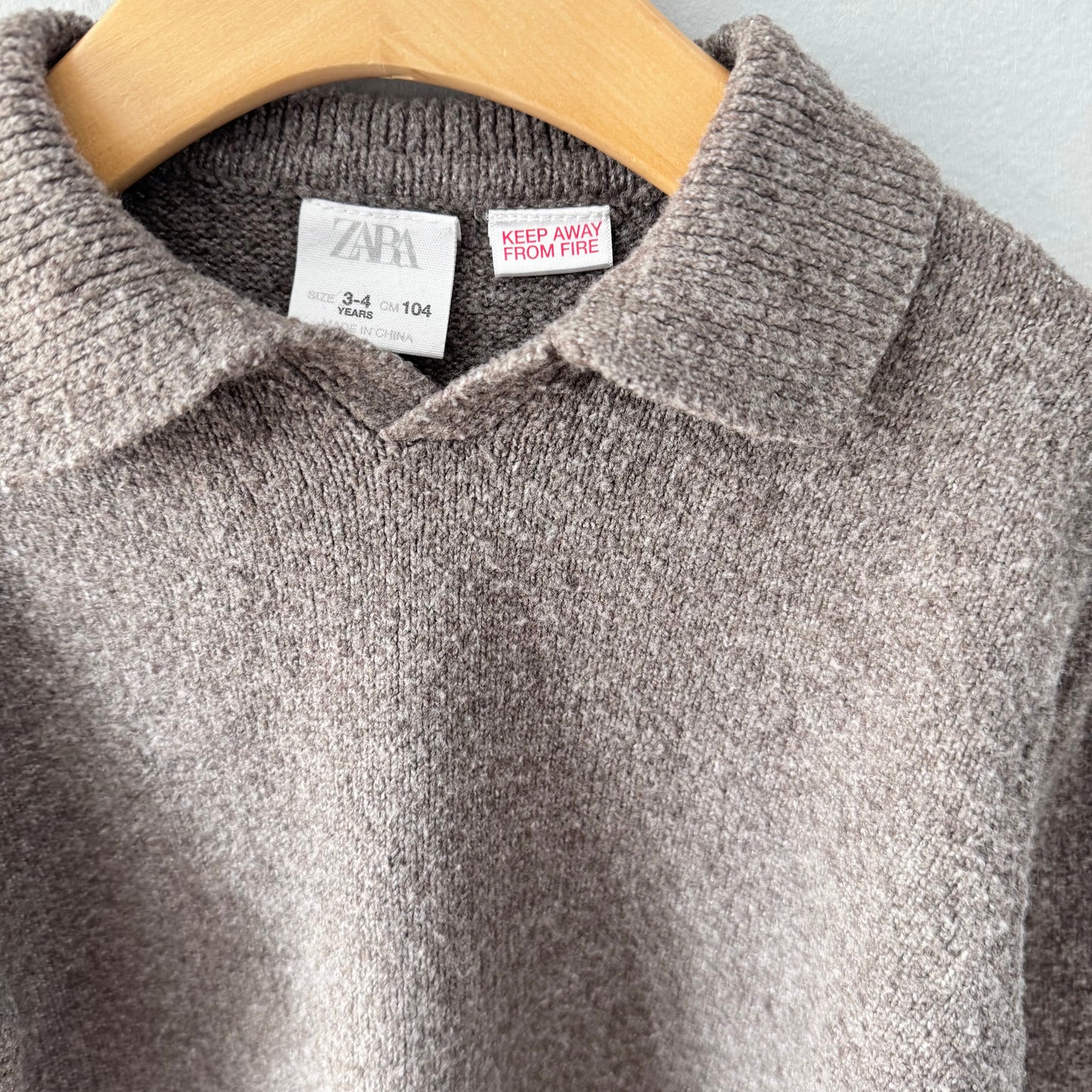 Zara / Brown knit pullover / 3-4Y