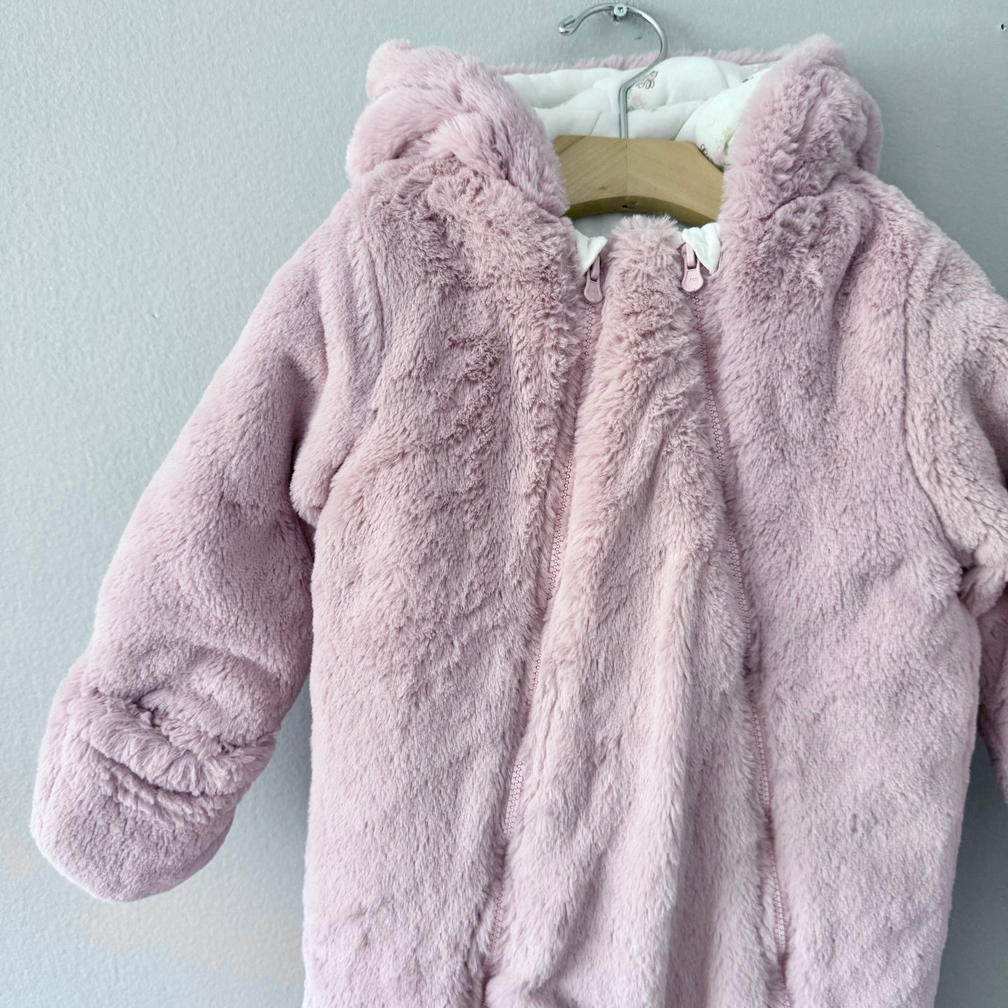 Primark / Pink sherpa bunting suit / 12-18M