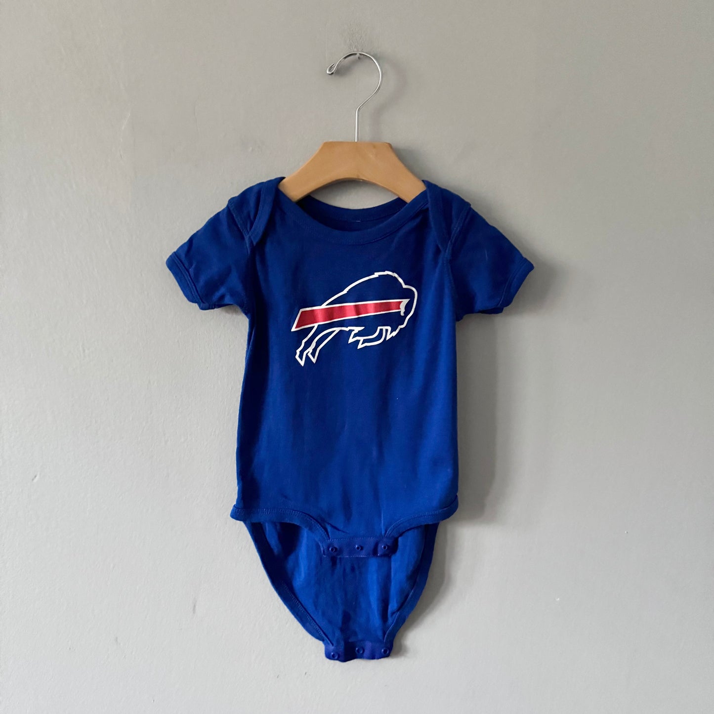 NFL / Blue onesie	/ 6-9M