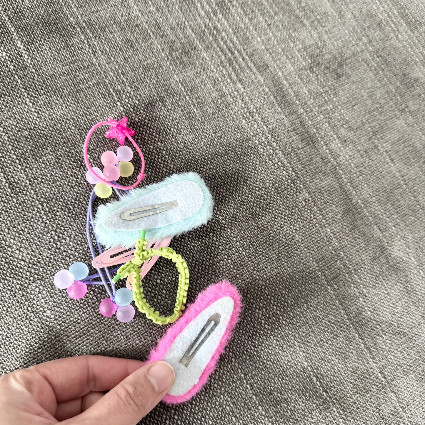 No brand / Assortment of hair accessories