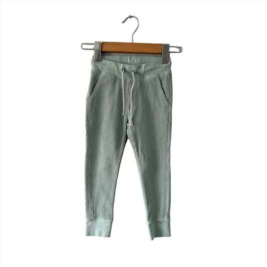 H&M / Light green waffle pants / 3-4Y