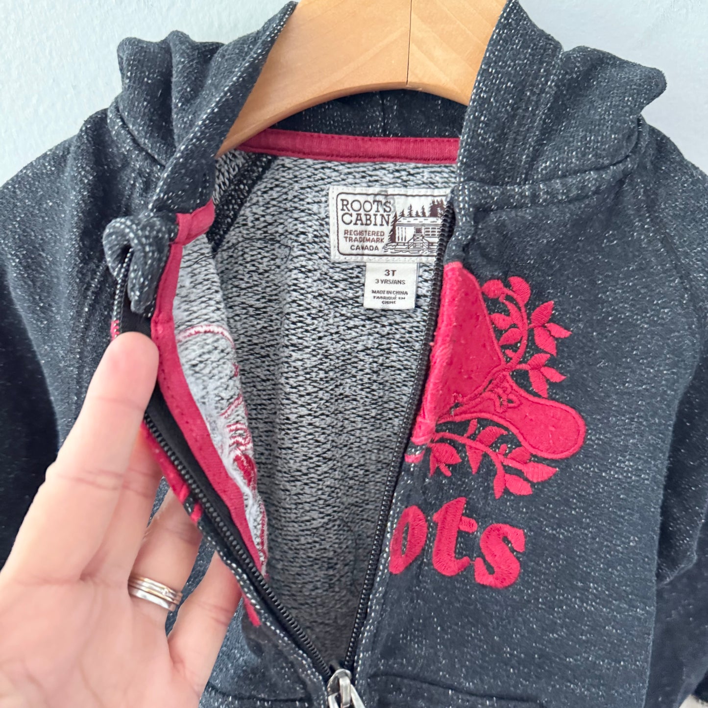 Roots / Black salt and pepper zip up hoodie / 3T