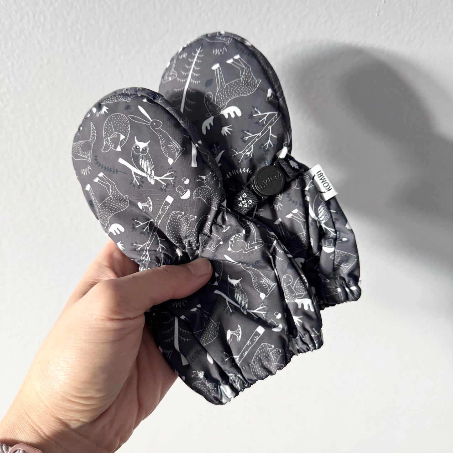 Kombi / Grey infant snow mittens / 6-12M