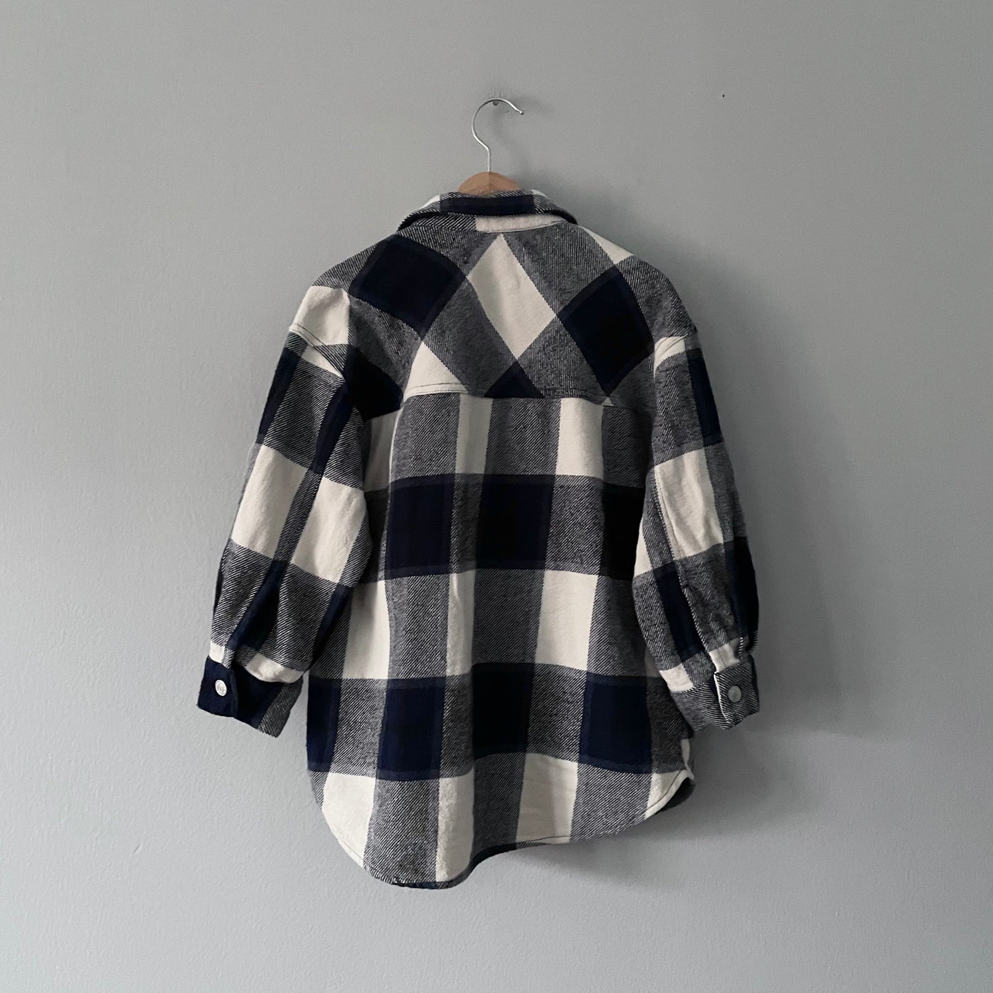 Zara / Navy plaid flannel shirt / 6Y