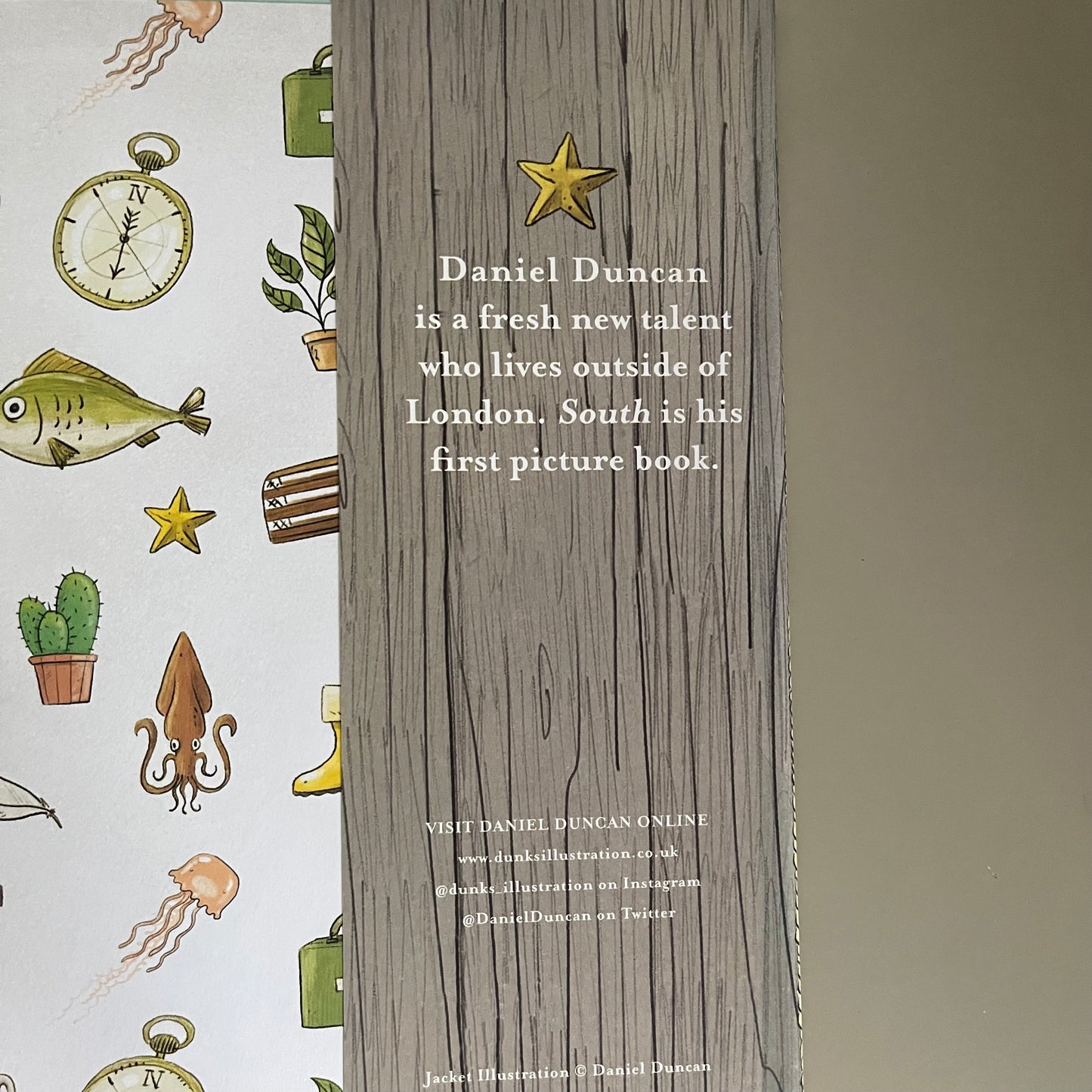 [Brand New] South / Daniel Duncan