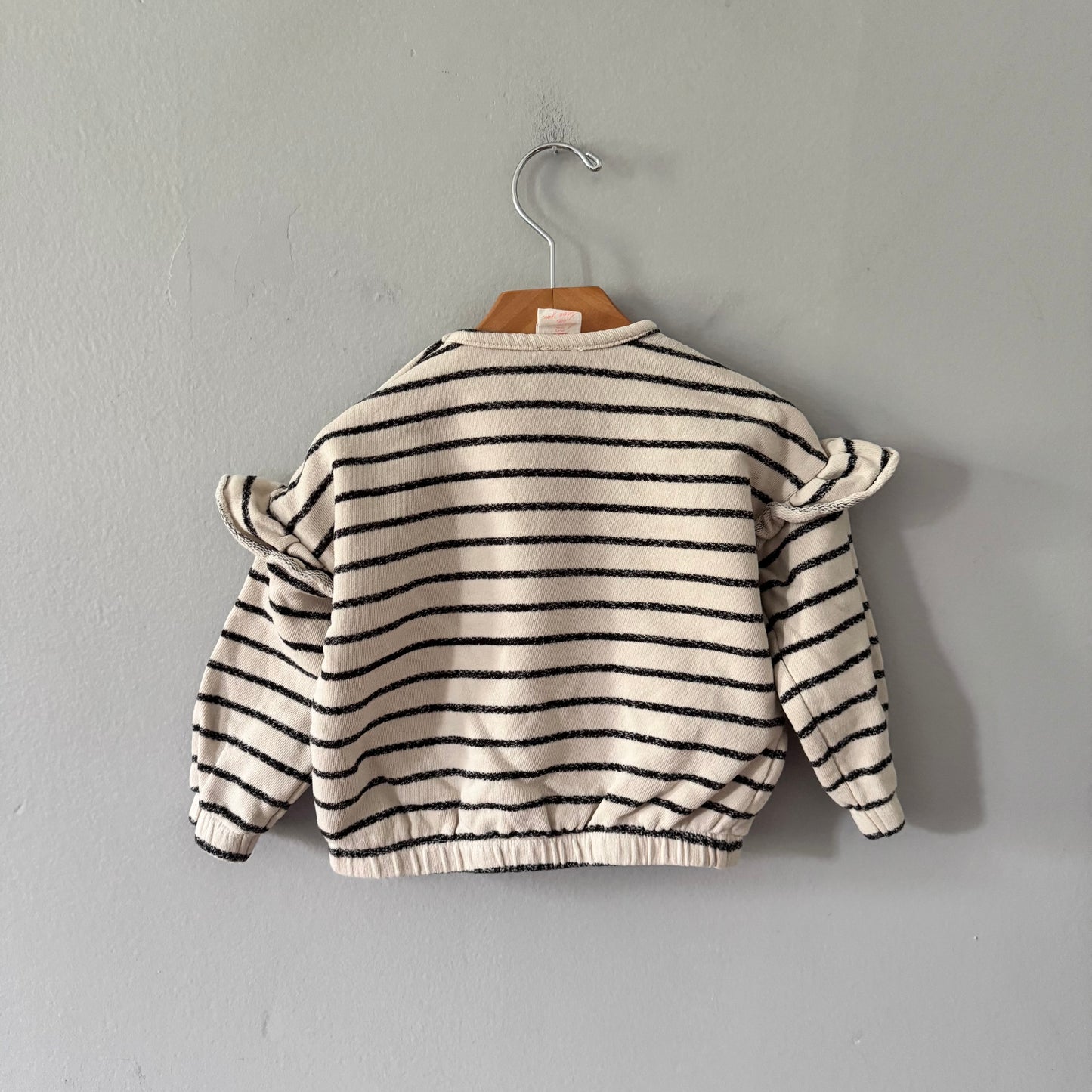 Hema / Stripe ruffle sweatshirt / 92(24M)