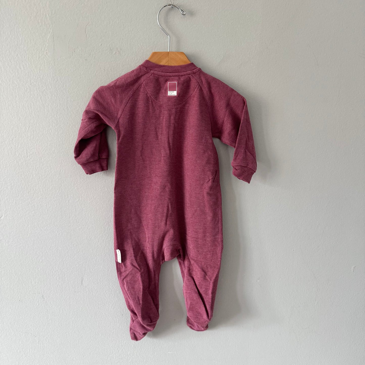 Nid d'oiseau x Pantone / Barboteuse bordeaux / 3-6M