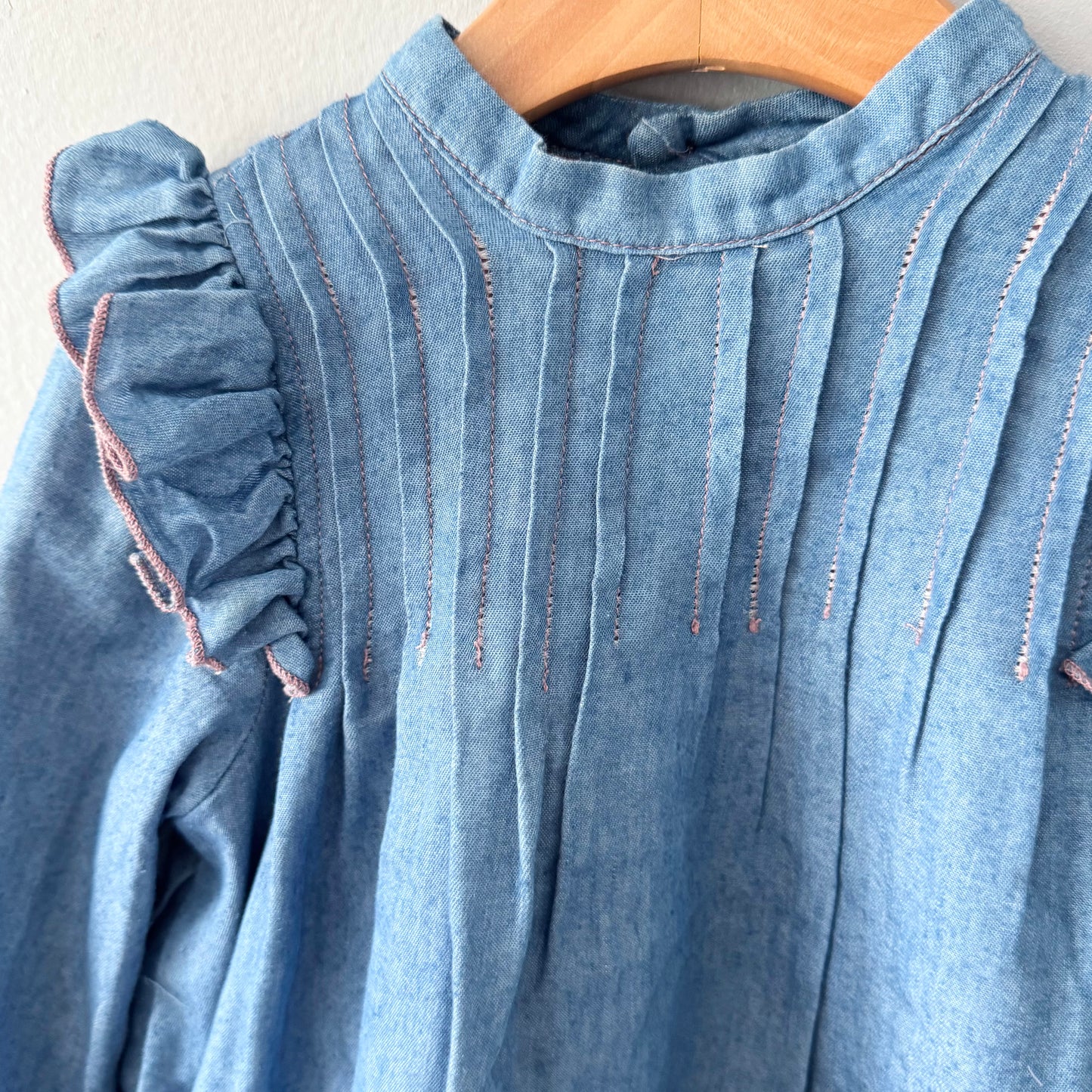 Unknown brand / Chambray dress / 5Y