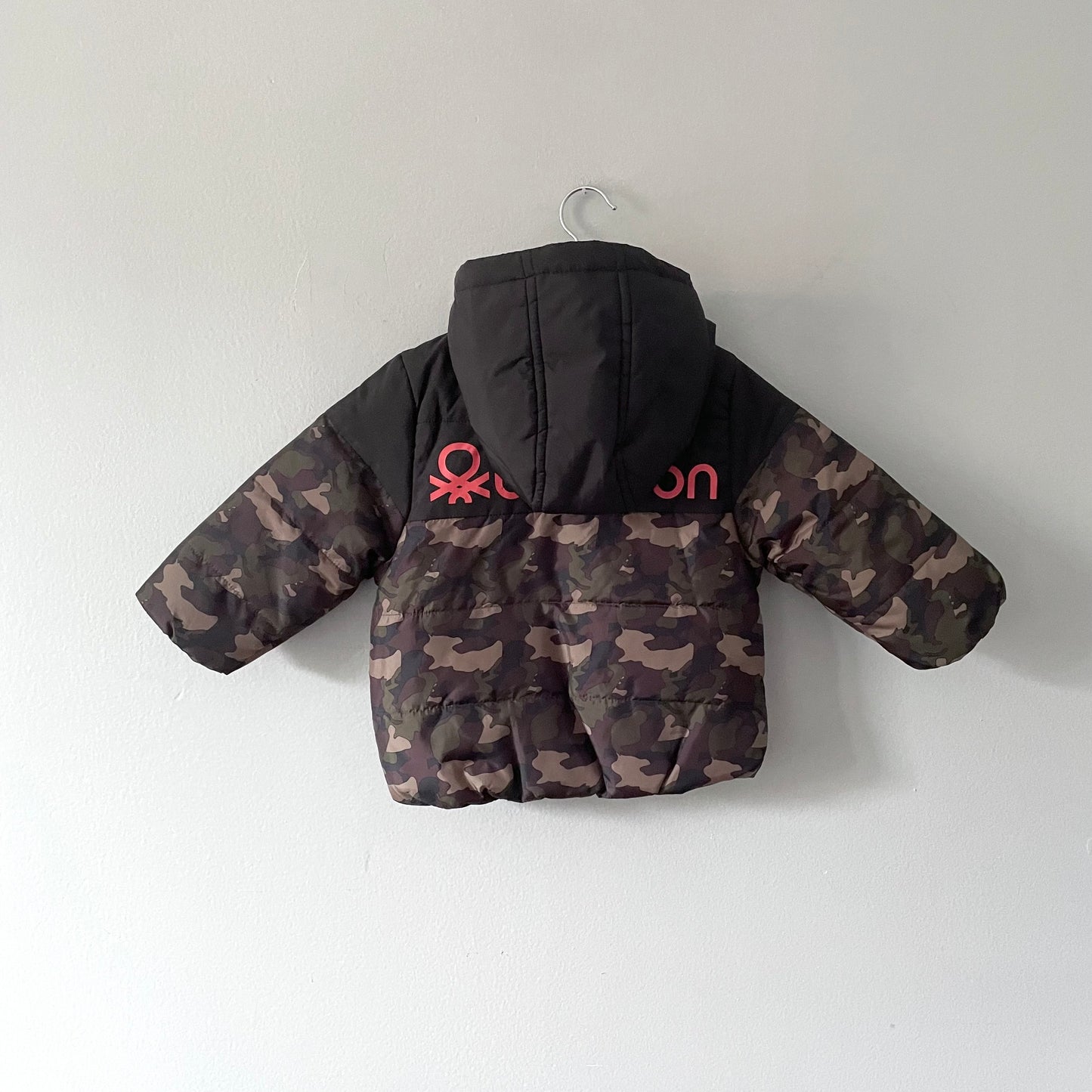 Benetton / Camo puffer jacket / 18-24M - New with tag