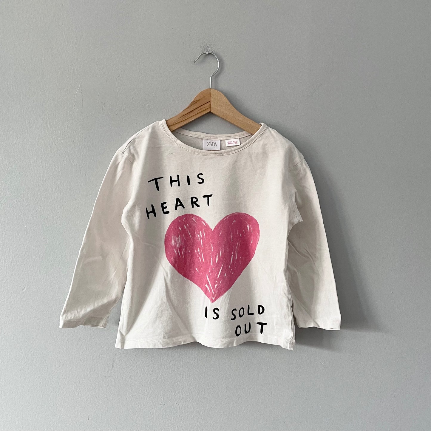 Zara / This heart is sold out T-shirt / 4-5Y
