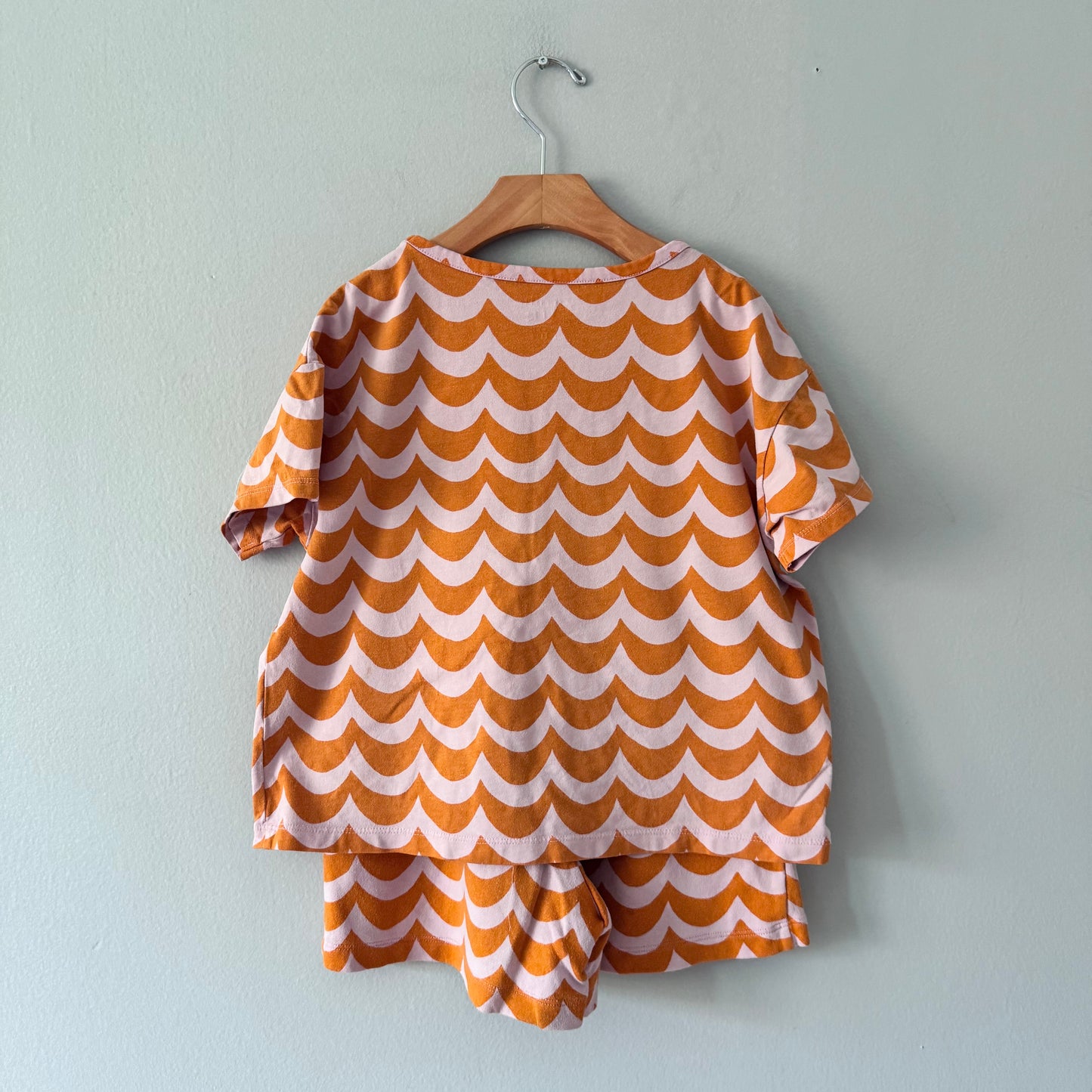 Marimekko x Uniqlo / Orange top & shorts set / 7-8Y