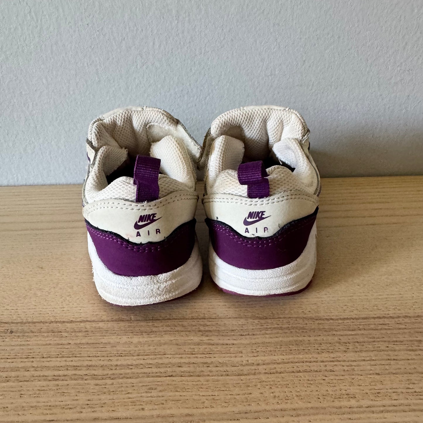 Nike / Sneaker / US7