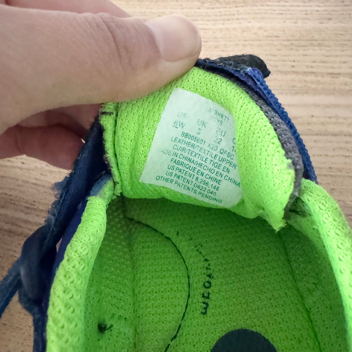 Stride Rite / Sneaker / US6