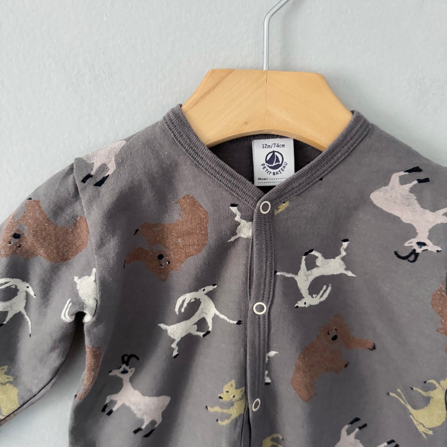 Petit Bateau / Grey brown x animal romper / 12M