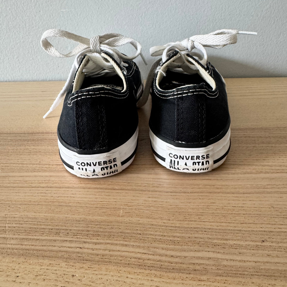 Converse / Sneaker / J1