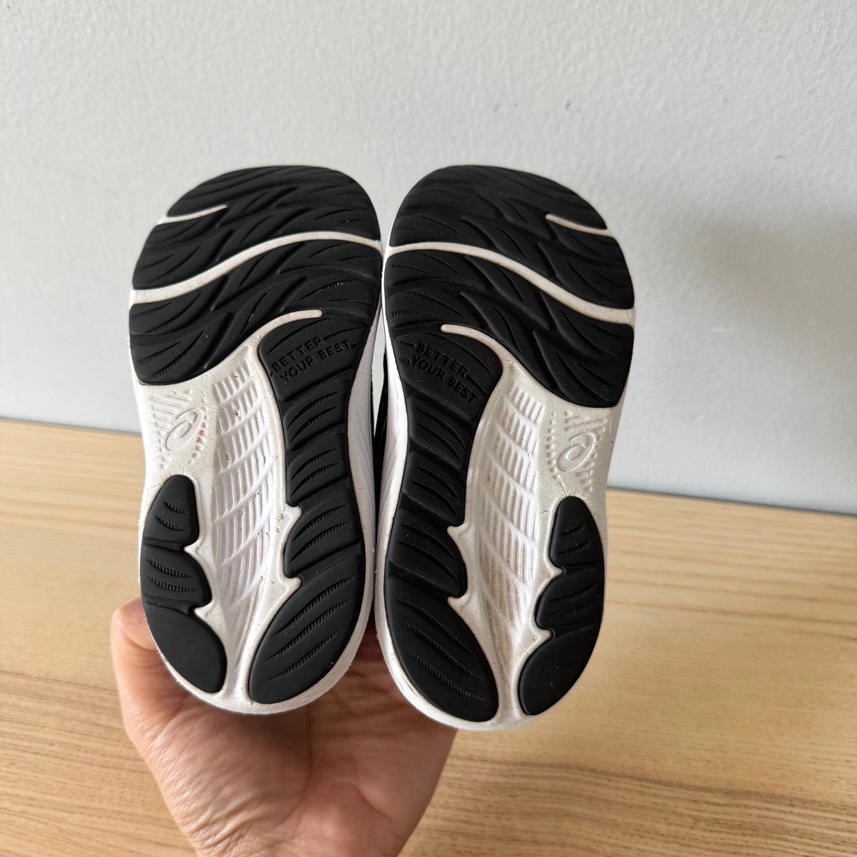 Asics / Sneaker / US9