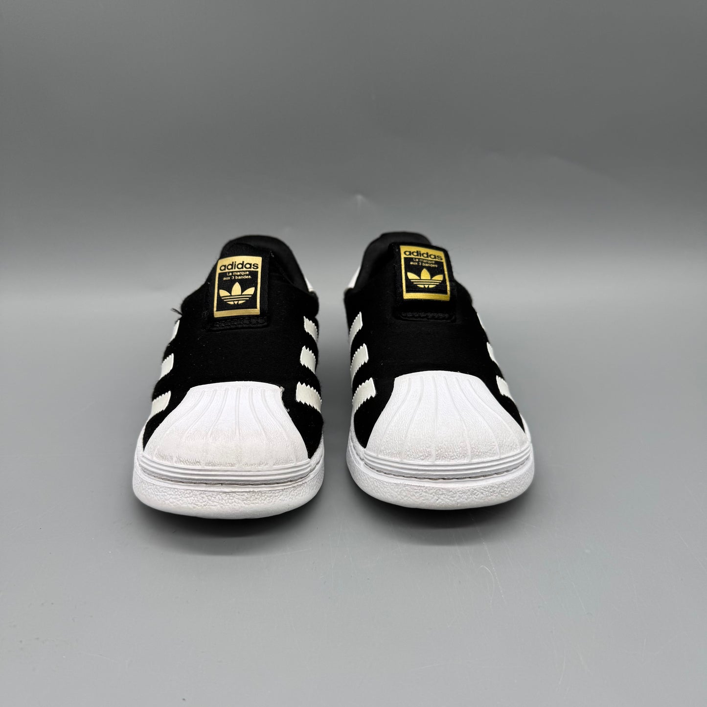 Adidas / Superstar / Running Shoes / US6