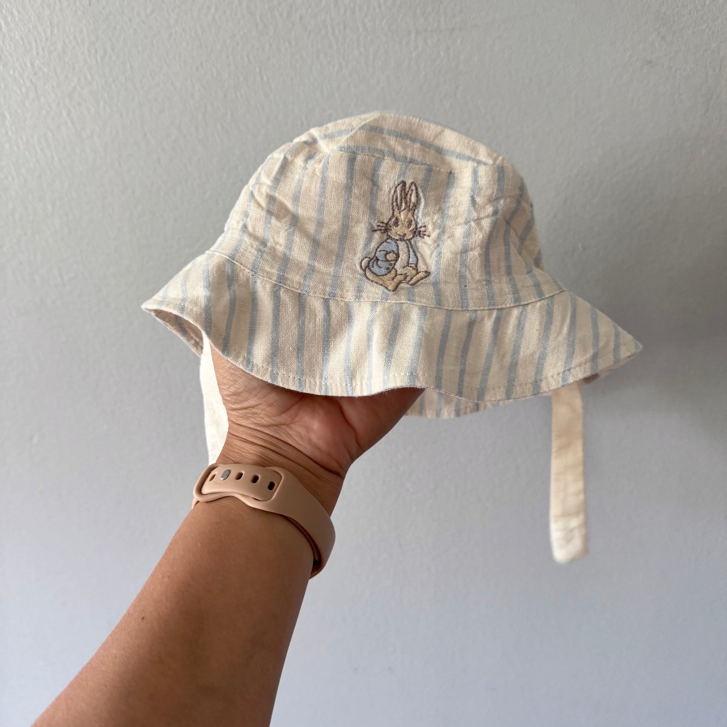 M&S / Peter Rabbit stripe backet hat / 18-24M